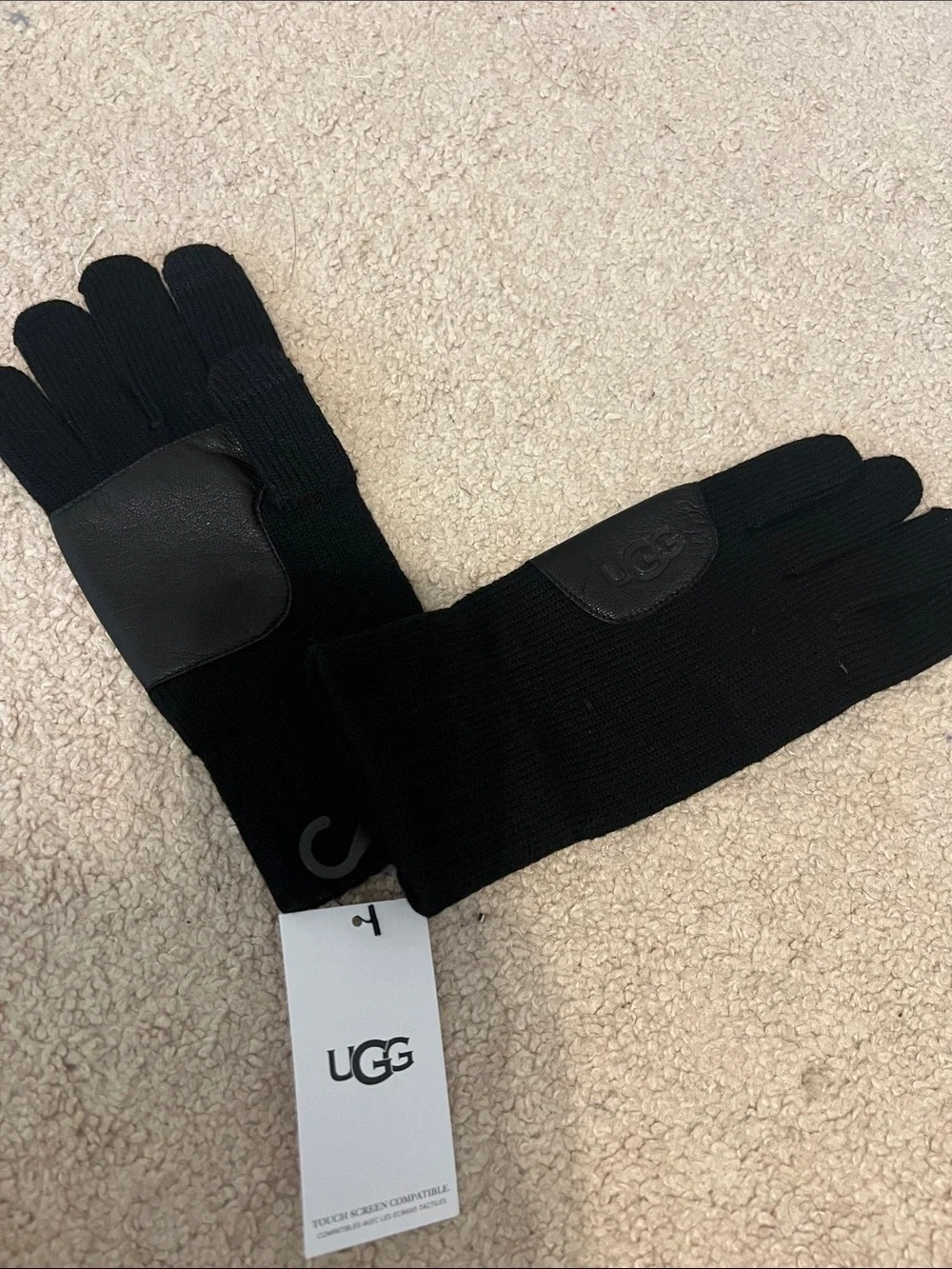 UGG® women’s Knit Gloves